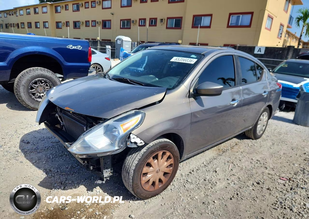 2017 Nissan Versa 1.6 Sv