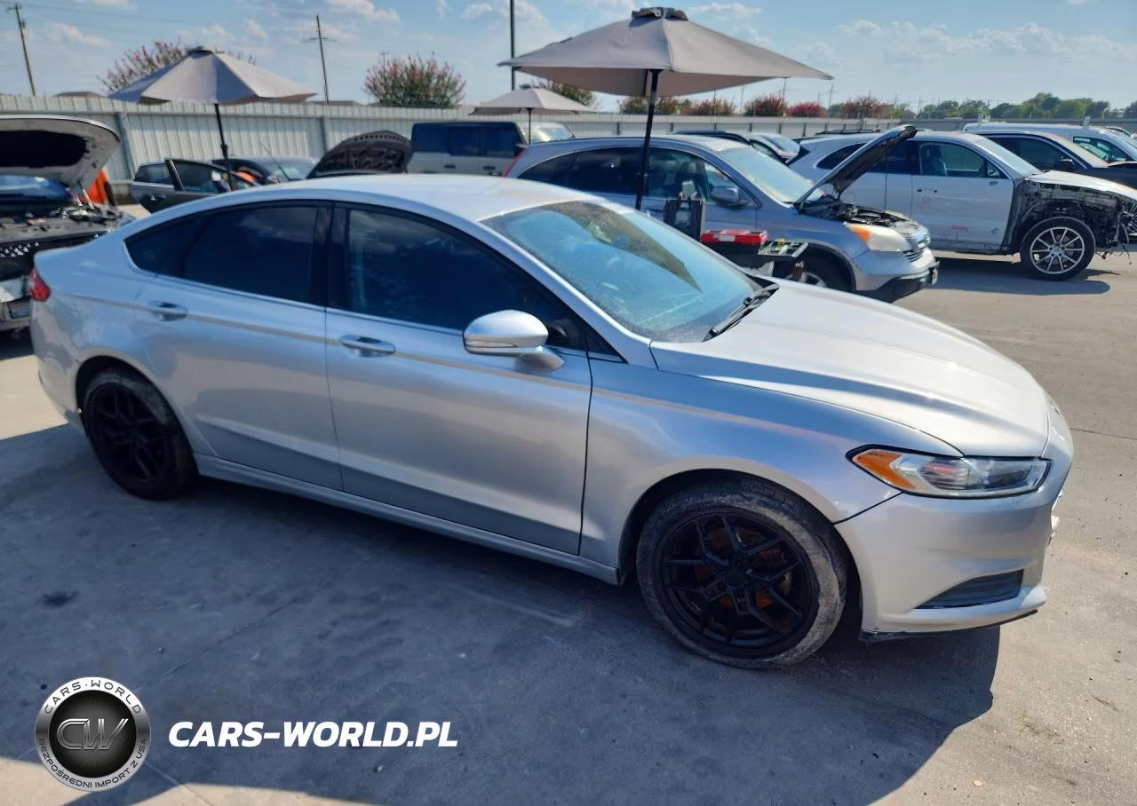 2013 Ford Fusion Se VIN:3FA6P0HR4DR253729 - 4