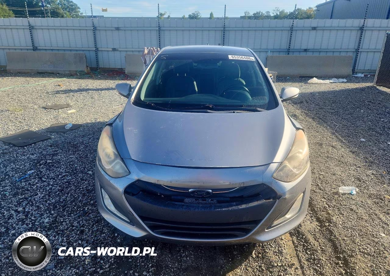 2013 Hyundai Elantra Gt Base VIN:KMHD35LE7DU037084 - 5