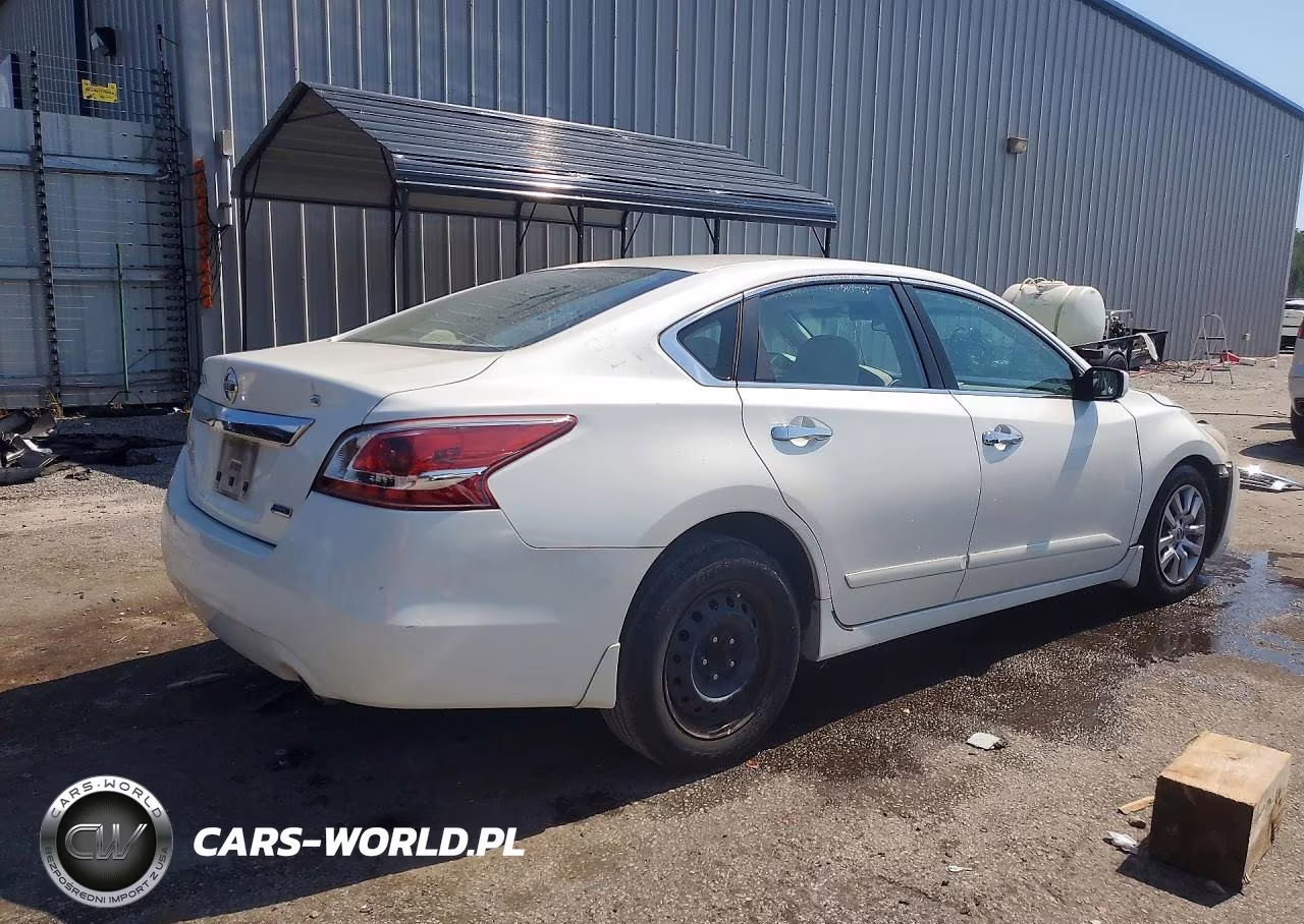2013 Nissan Altima 2.5 VIN:1N4AL3AP4DC263210 - 3