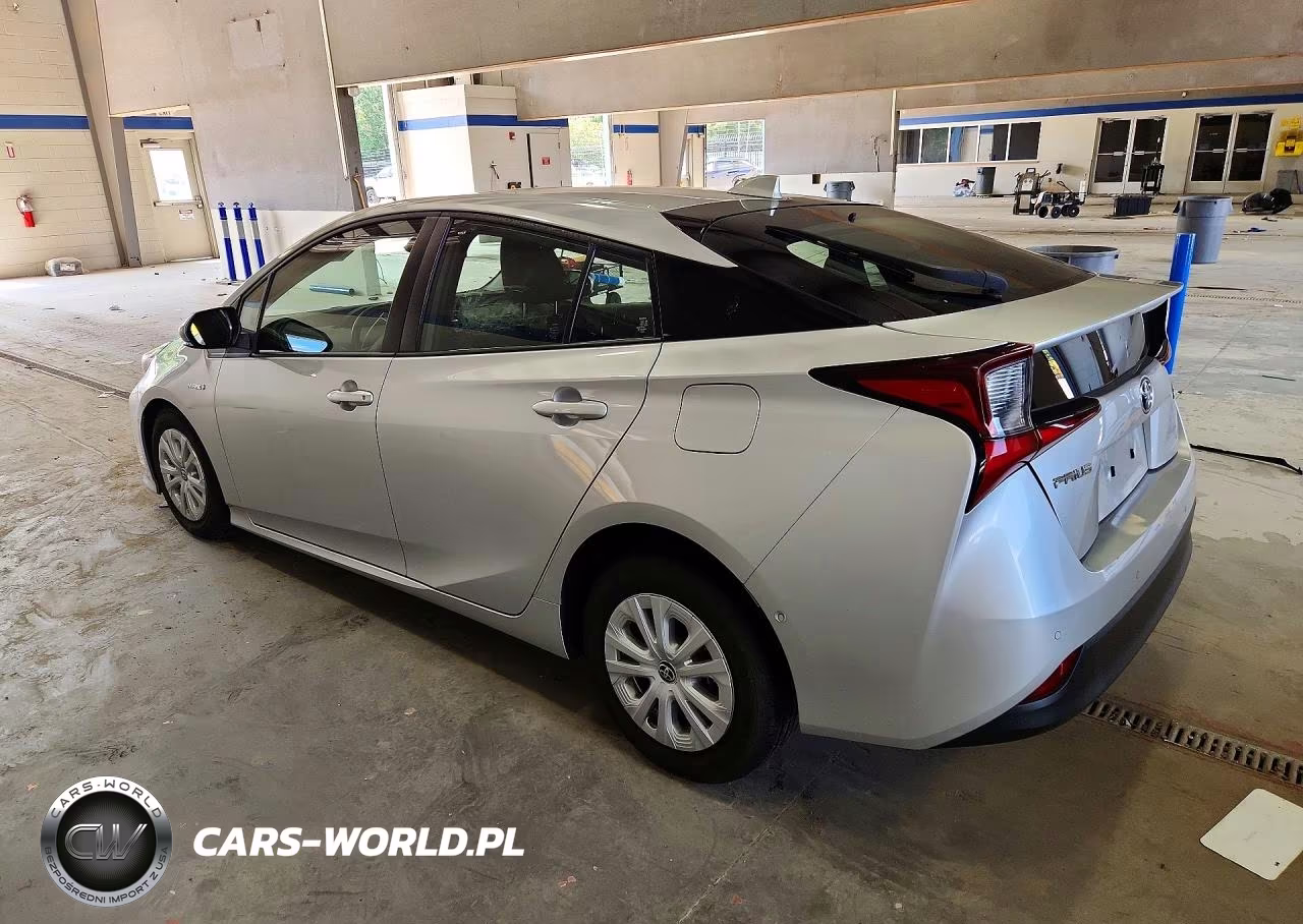 2021 Toyota Prius Le VIN:JTDKAMFU1M3135175 - 2