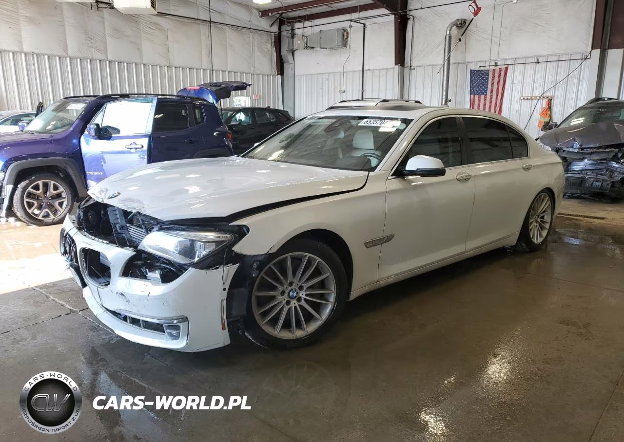 2013 BMW 750 Lxi – zdjęcie 1 z 12