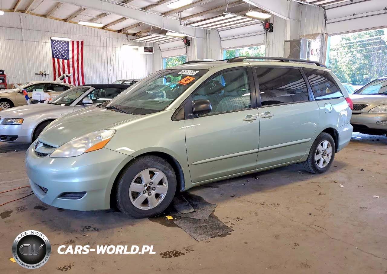 2007 Toyota Sienna Le 7-Passenger – zdjęcie 1 z 13