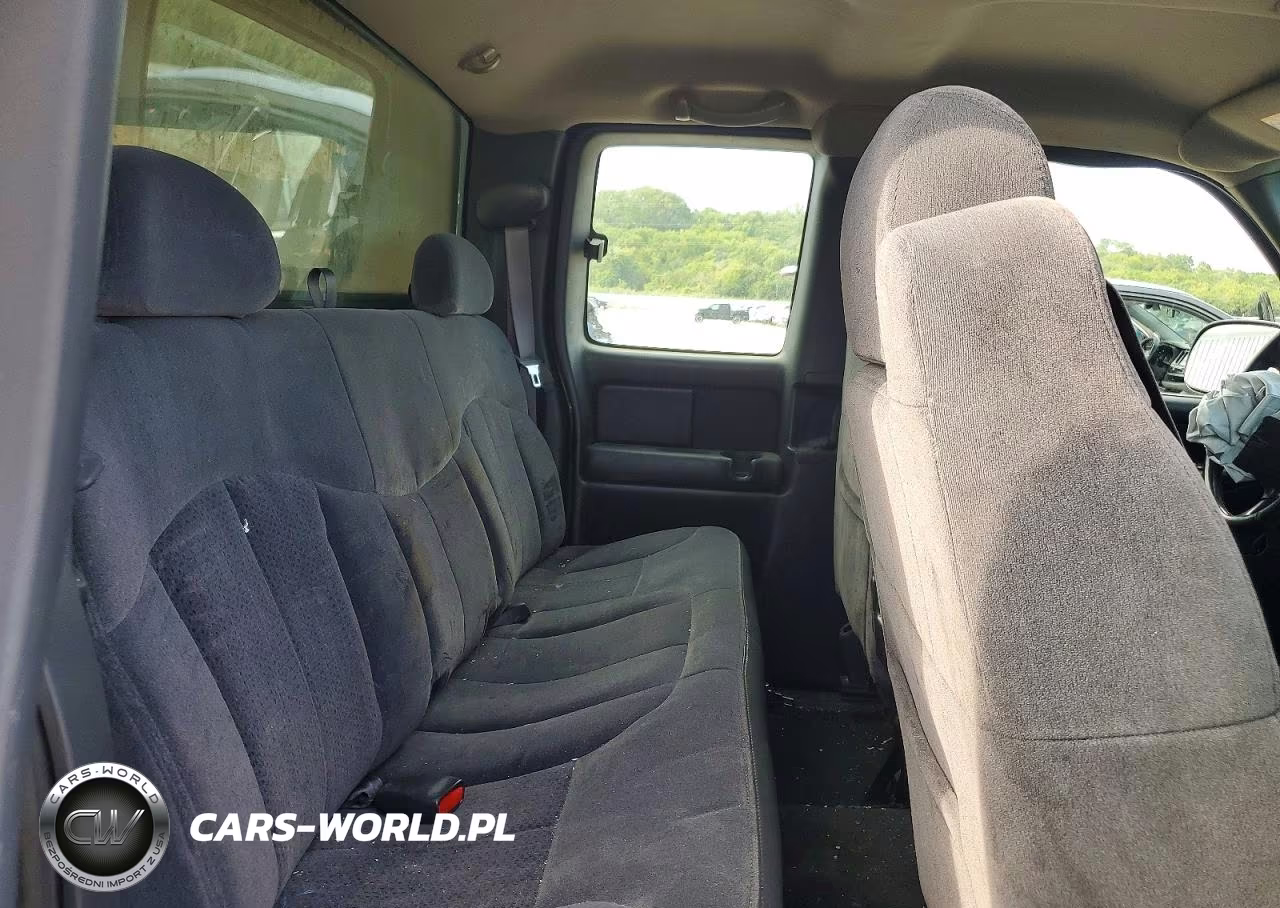 2002 Chevrolet Silverado K1500 VIN:2GCEK19T121365216 - 10