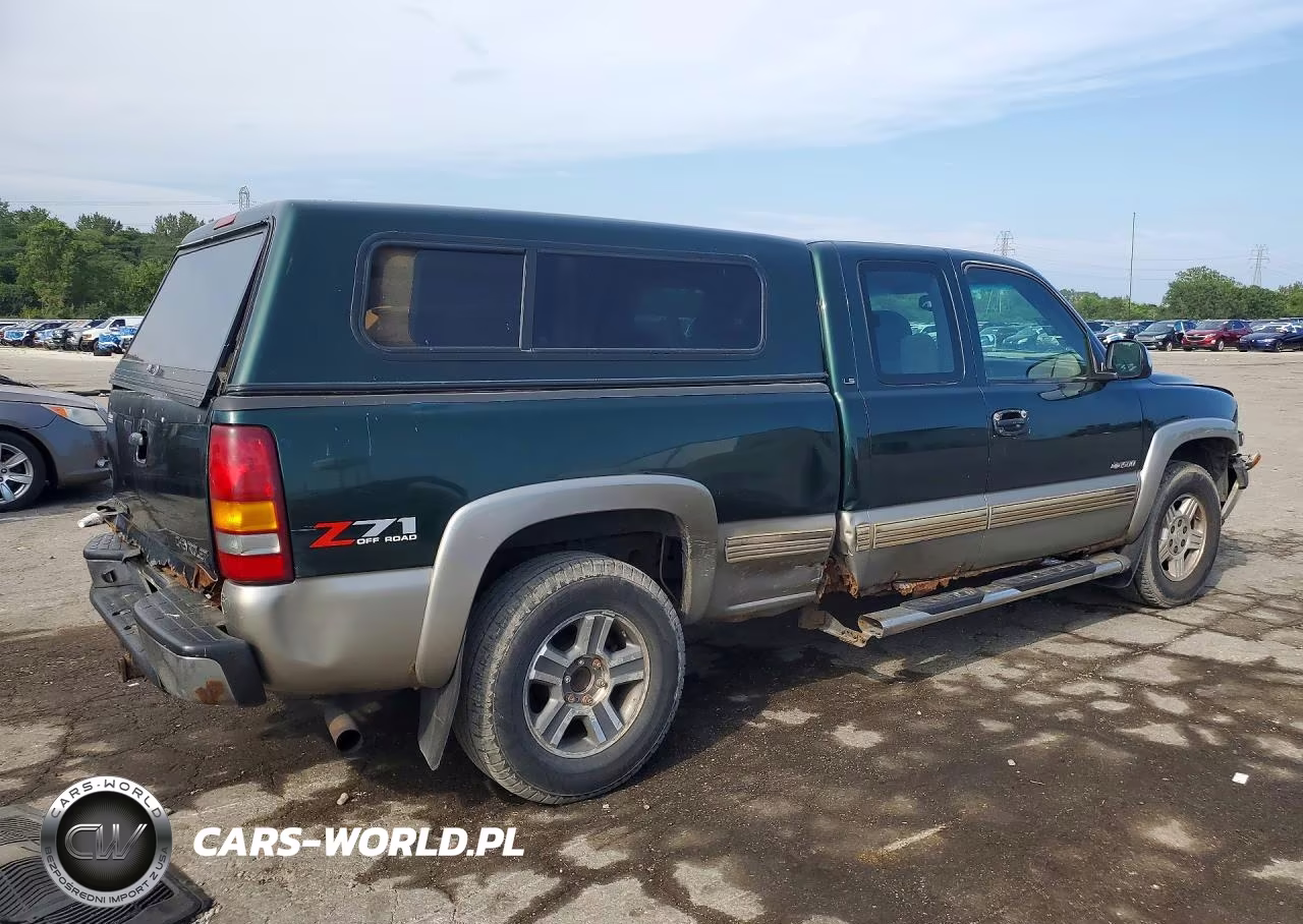 2002 Chevrolet Silverado K1500 VIN:2GCEK19T121365216 - 3