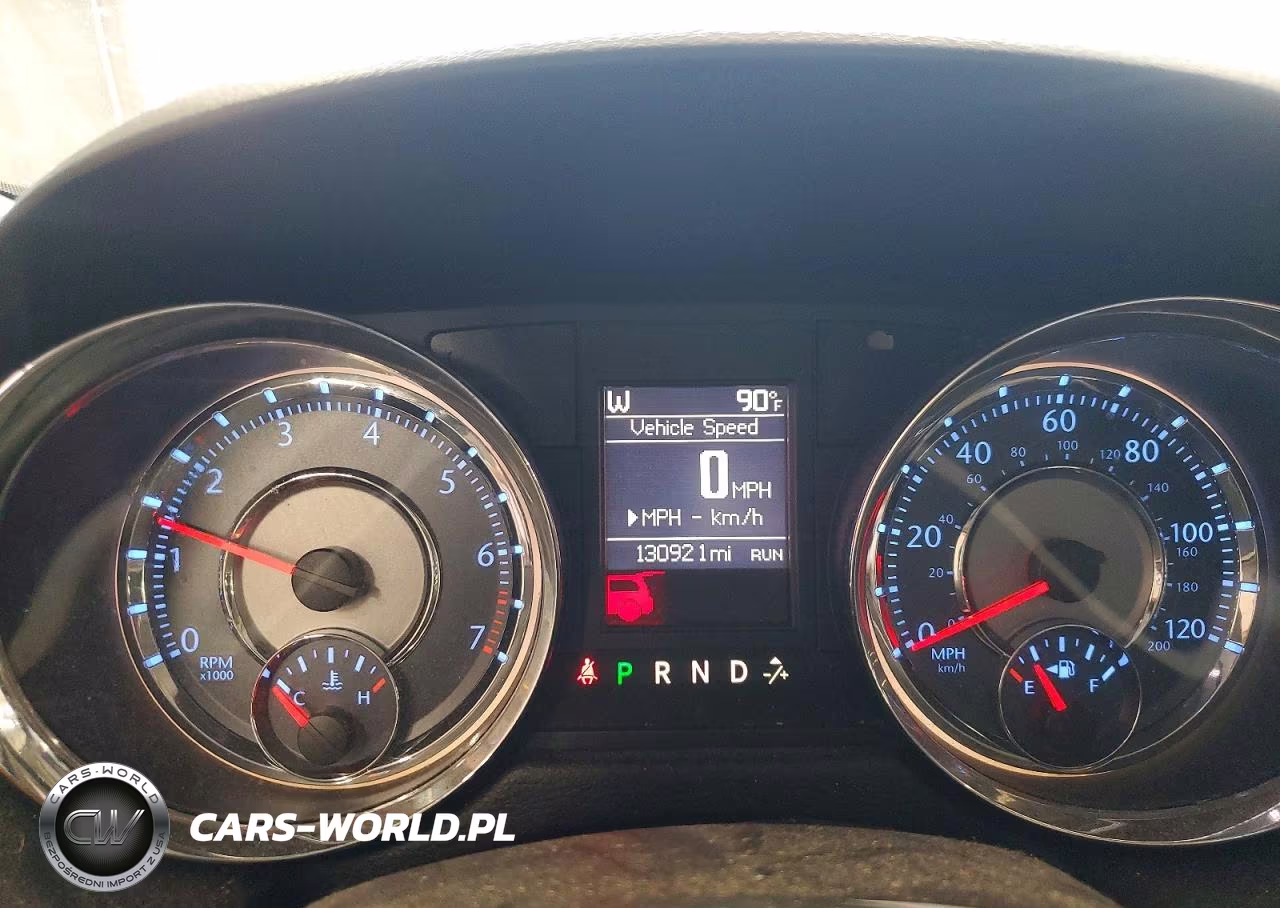 2014 Chrysler Town & Country Touring VIN:2C4RC1BG1ER434729 - 9