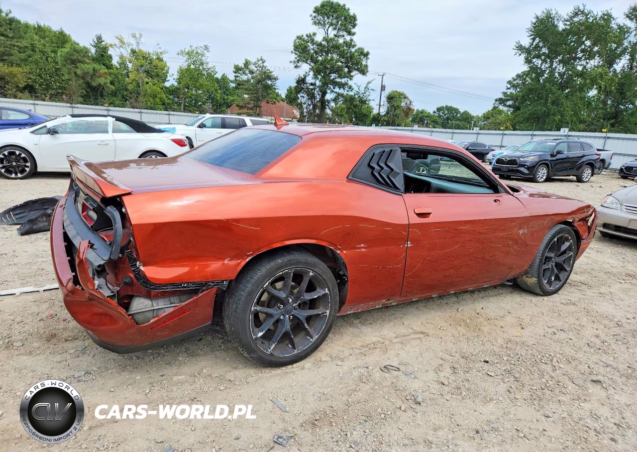 2021 Dodge Challenger Sxt VIN:2C3CDZAG7MH533454 - 3
