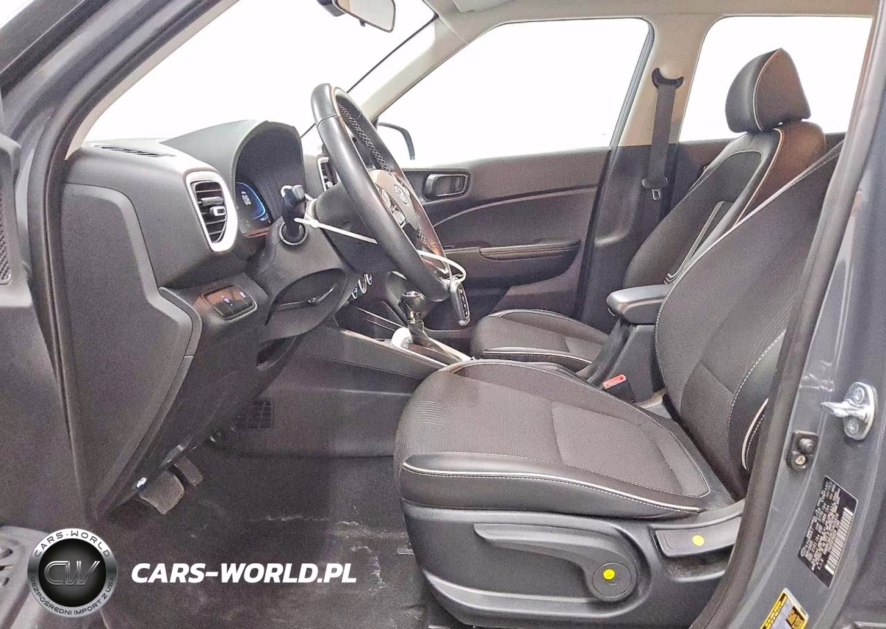 2026 Hyundai Venue Sel VIN:KMHRC8A36TU425916 - 7