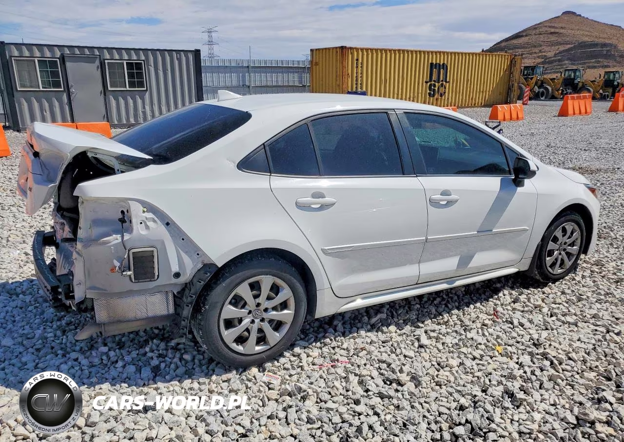 2021 Toyota Corolla Le VIN:JTDEPMAE3MJ167682 - 3