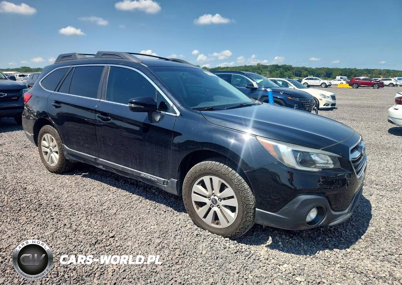 2019 Subaru Outback 2.5I Premium VIN:4S4BSAFC4K3319053 - 4