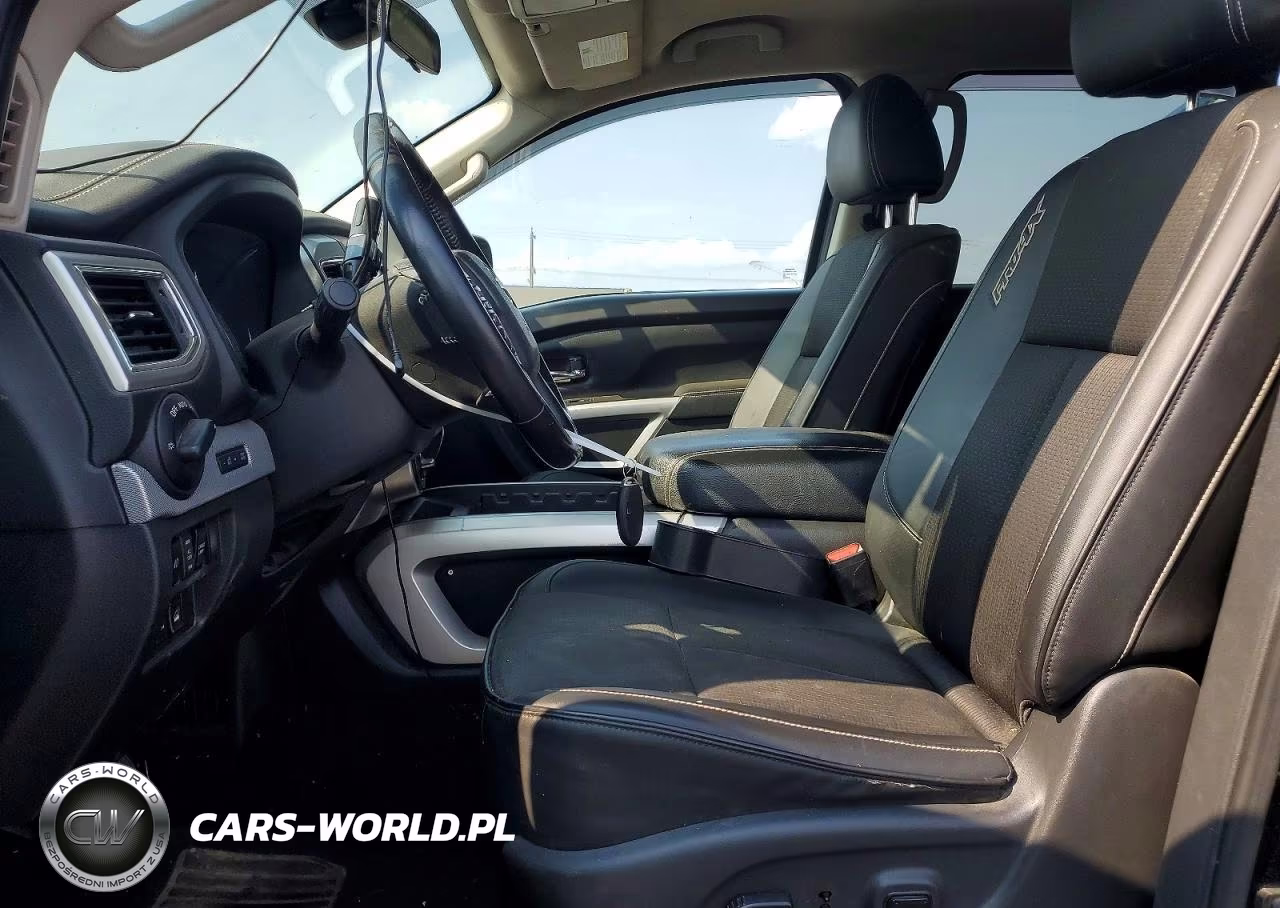 2019 Nissan Titan Pro-4X VIN:1N6AA1E59KN519448 - 7