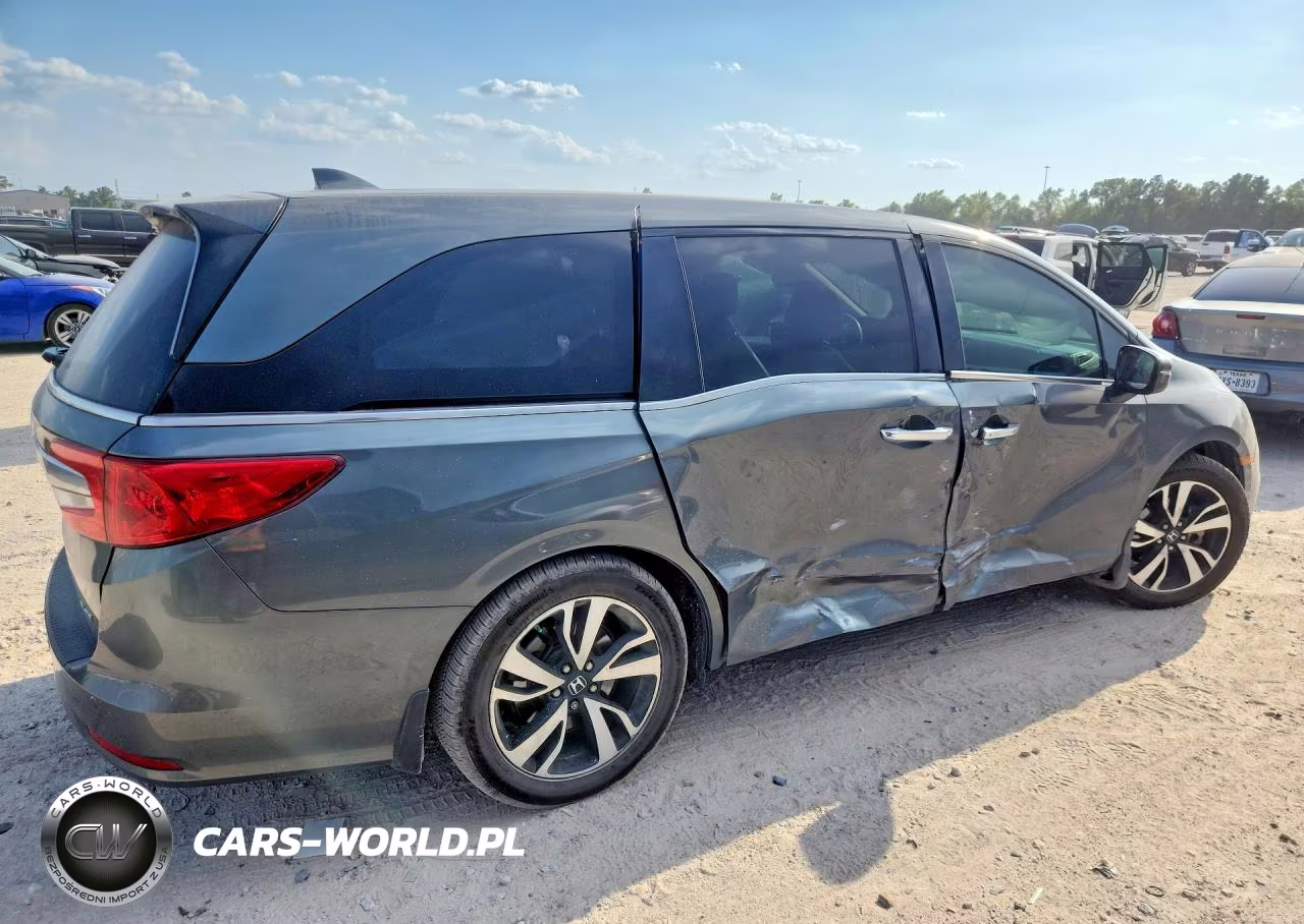 2019 Honda Odyssey Elite VIN:5FNRL6H96KB054296 - 3
