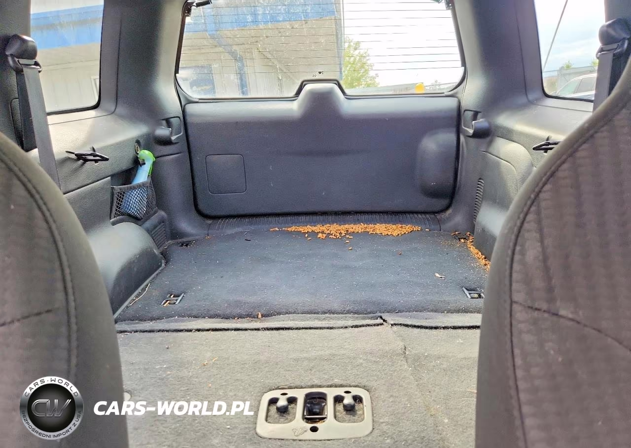 2004 Jeep Liberty Sport VIN:1J4GL48K54W248583 - 10