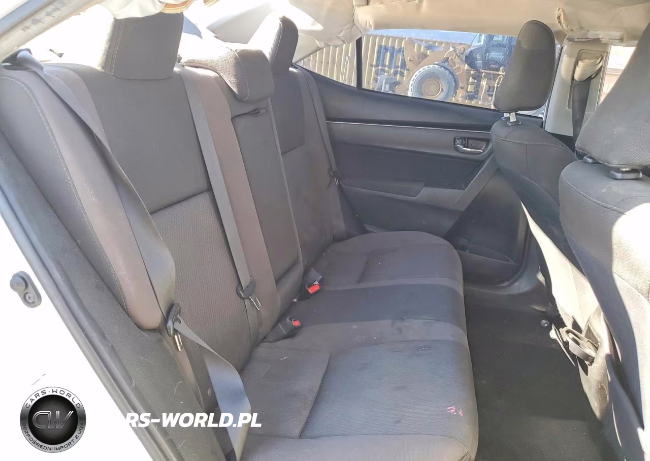 2017 Toyota Corolla Le VIN:5YFBURHE2HP670975 - 10