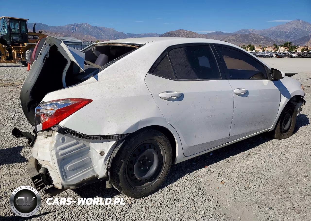 2017 Toyota Corolla Le VIN:5YFBURHE2HP670975 - 3