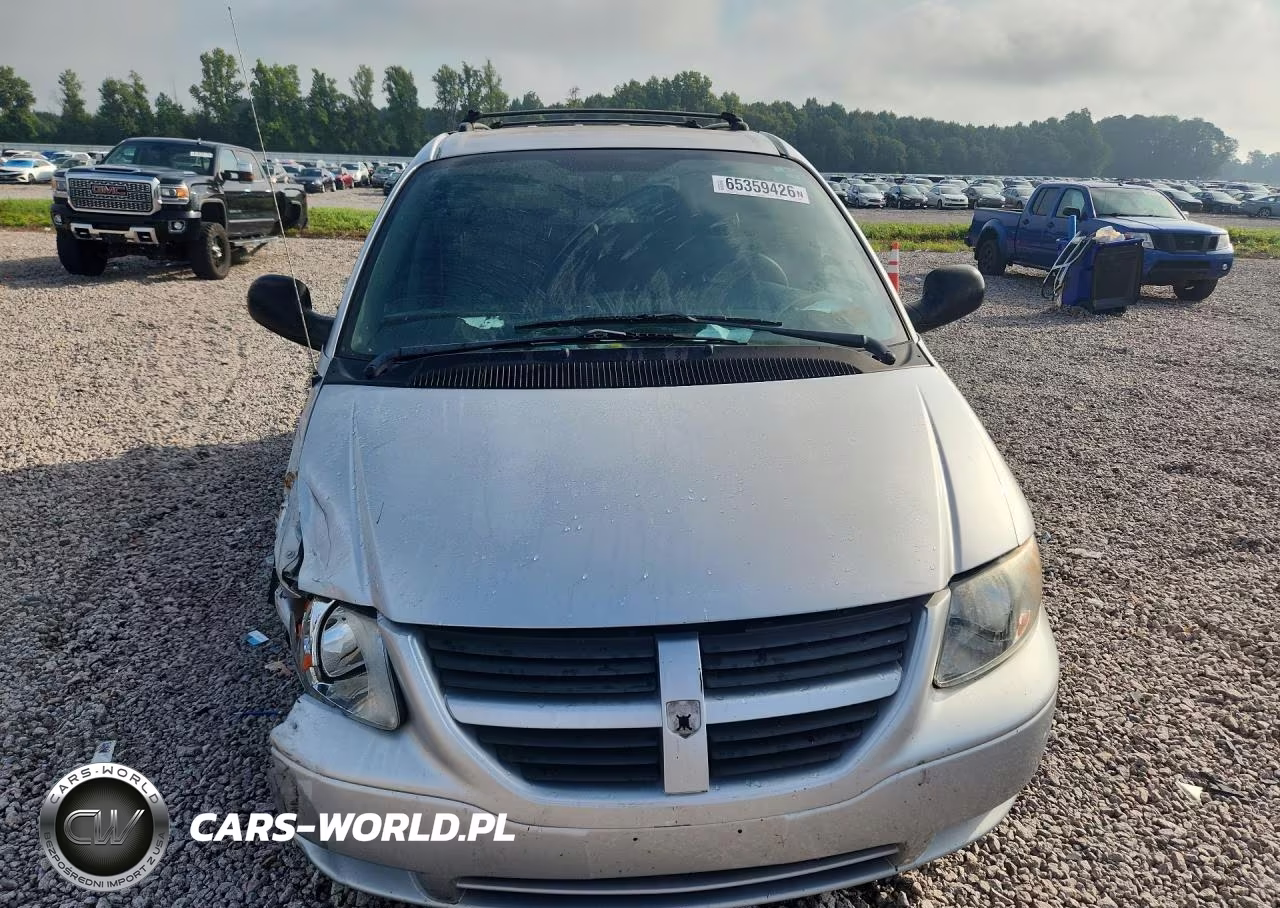 2005 Dodge Caravan Sxt VIN:1D4GP45R95B140815 - 5