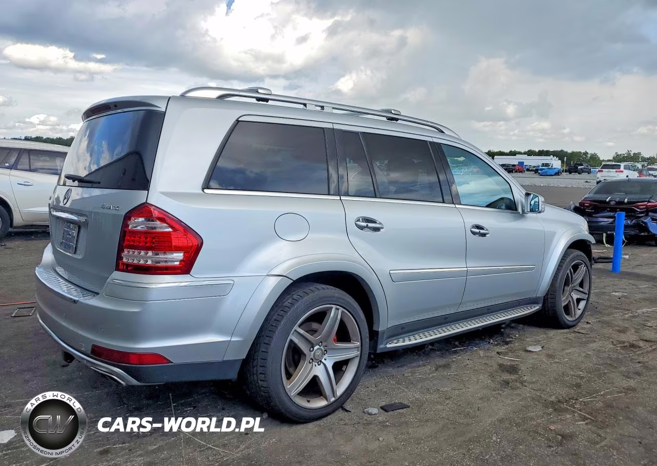 2011 Mercedes-Benz Gl 550 4Matic VIN:4JGBF8GE9BA733051 - 3