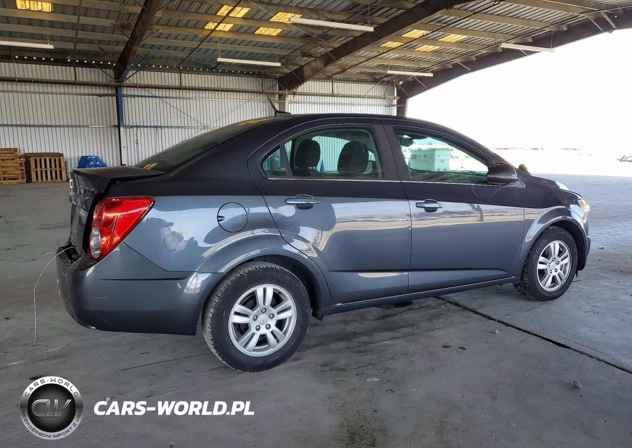 2013 Chevrolet Sonic Lt VIN:1G1JC5SH6D4101272 - 3