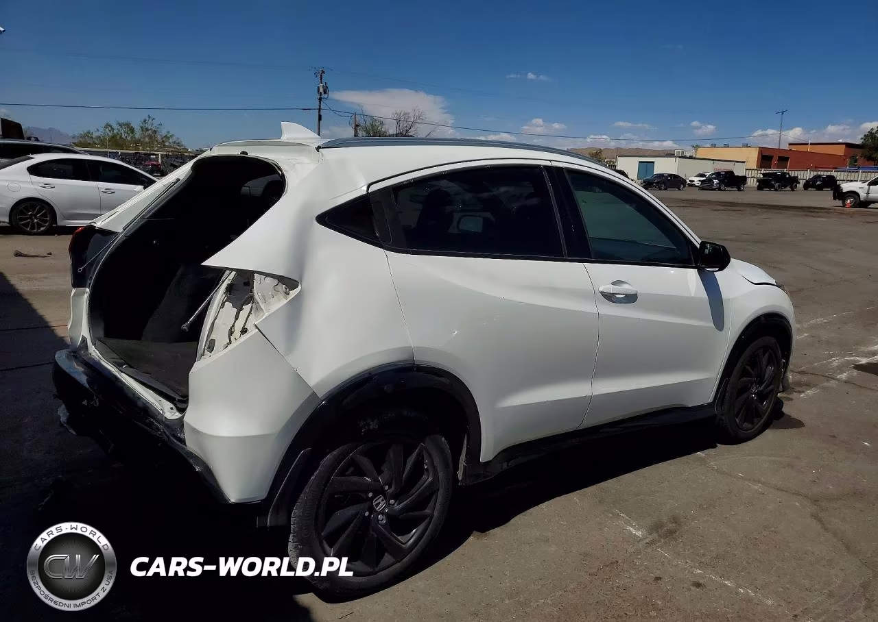 2022 Honda Hr-V Sport VIN:3CZRU5H13NM700017 - 3