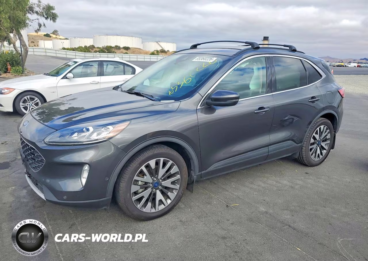 2020 Ford Escape Titanium – zdjęcie 1 z 12