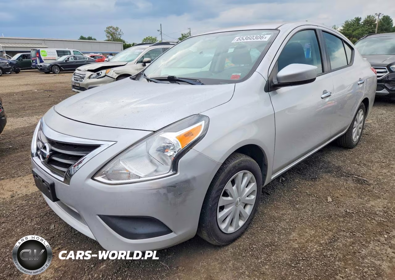 2017 Nissan Versa 1.6 Sv – zdjęcie 1 z 12