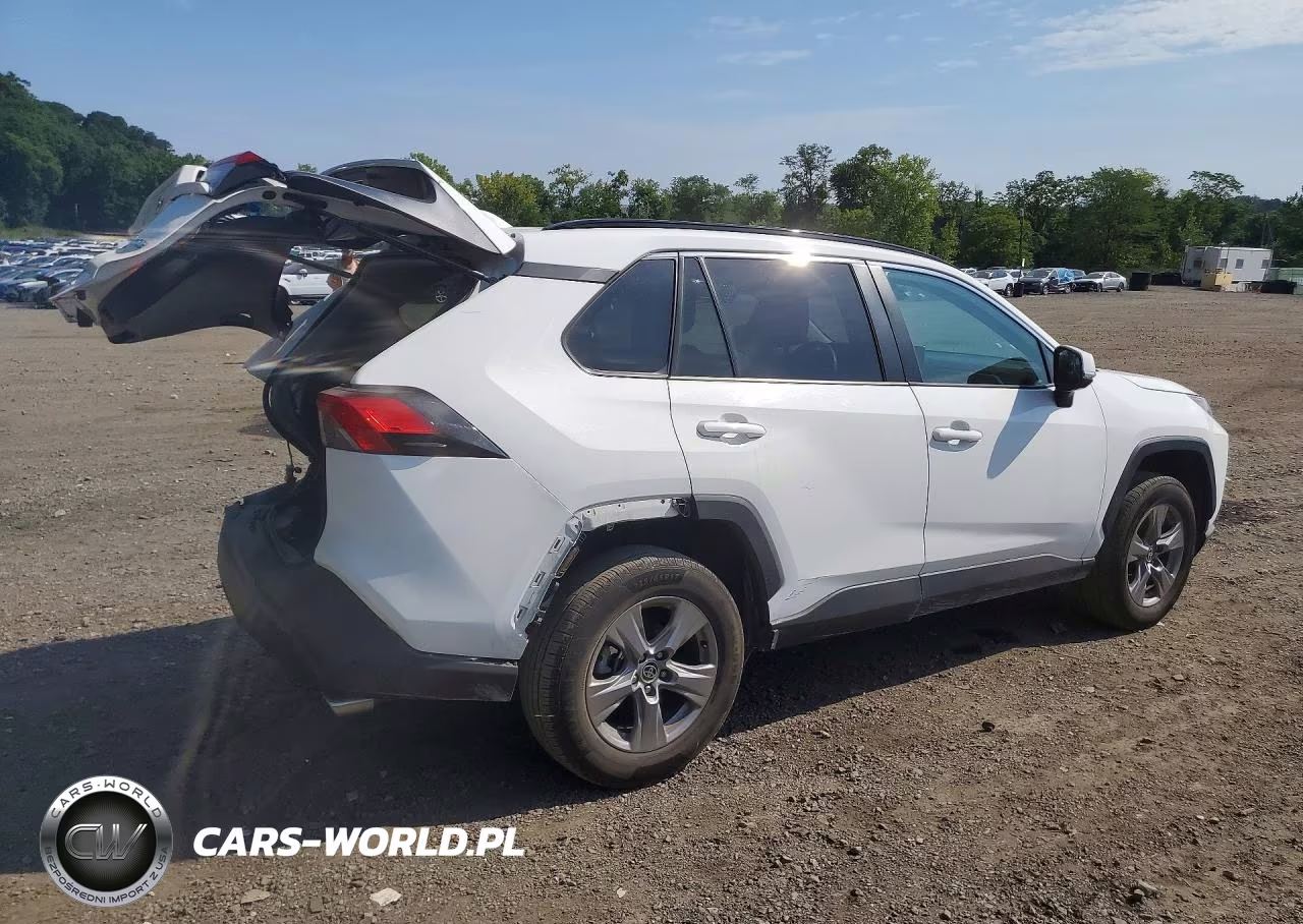 2022 Toyota Rav4 Xle VIN:2T3W1RFV0NW210860 - 3