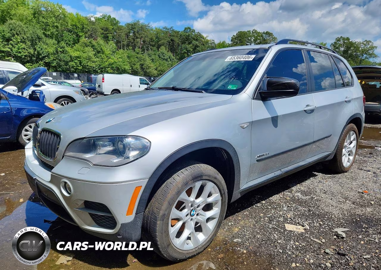 2013 BMW X5 xDrive35I – zdjęcie 1 z 13