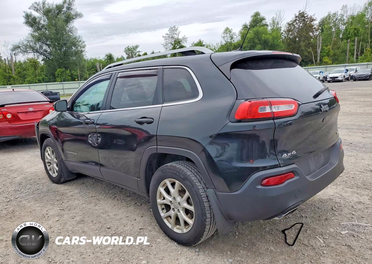 2015 Jeep Cherokee Latitude VIN:1C4PJMCS7FW614887 - 2