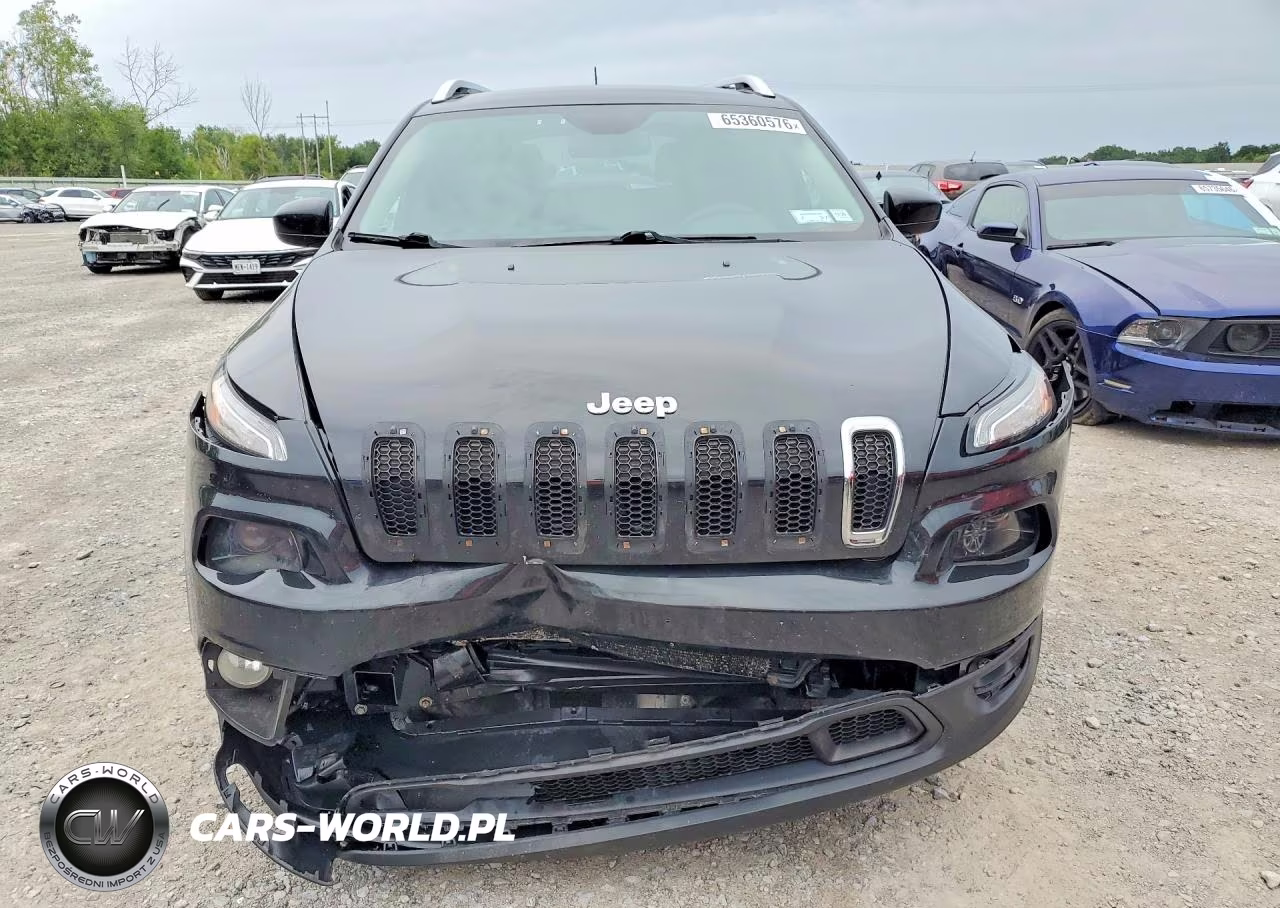 2015 Jeep Cherokee Latitude VIN:1C4PJMCS7FW614887 - 5