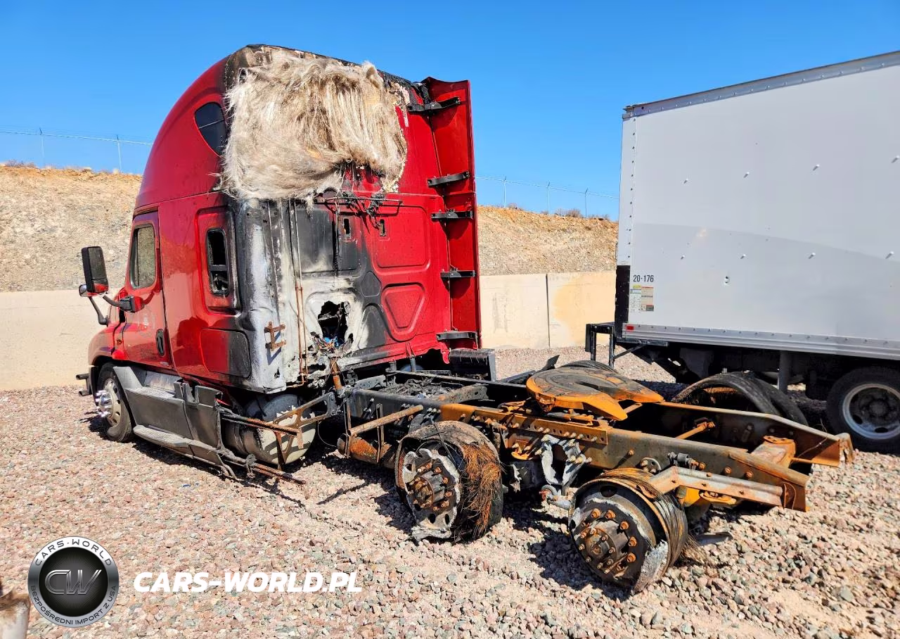 2018 Freightliner Cascadia 125 Semi Truck VIN:3AKJGLDR8JSJE9338 - 2