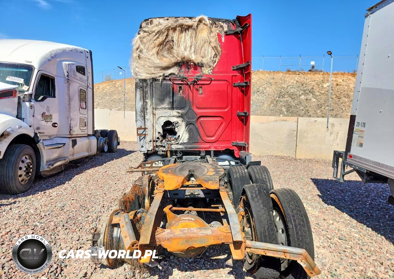 2018 Freightliner Cascadia 125 Semi Truck VIN:3AKJGLDR8JSJE9338 - 6