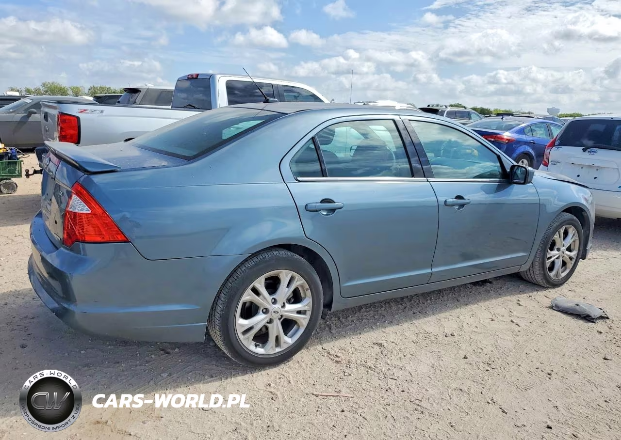 2012 Ford Fusion Se VIN:3FAHP0HG8CR247907 - 3