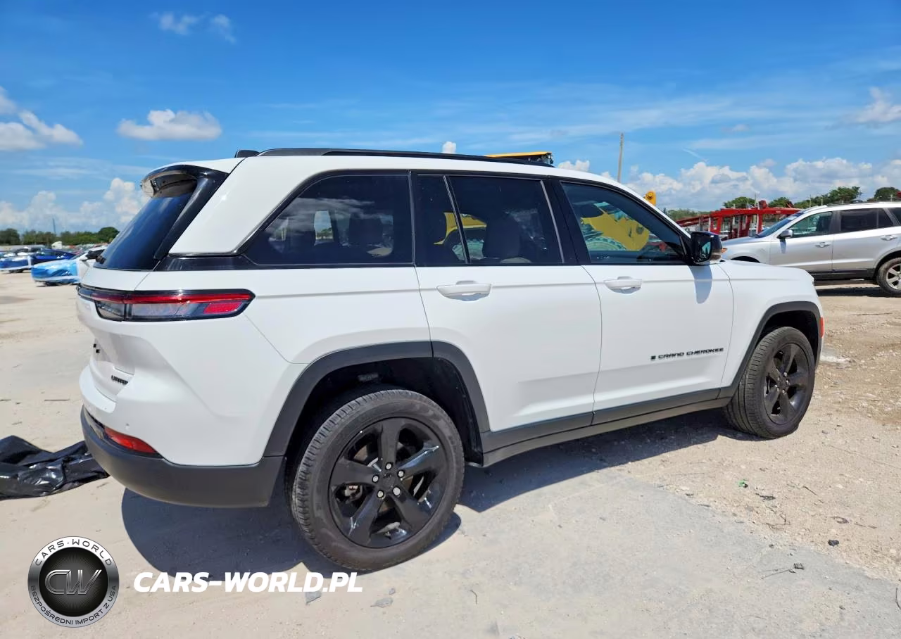 2025 Jeep Grand Cherokee Limited VIN:1C4RJGBG0SC314871 - 3