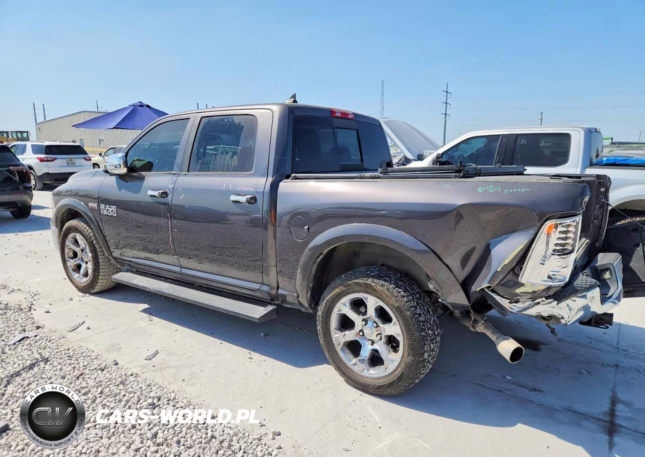 2017 Ram 1500 Laramie VIN:1C6RR7NT1HS607668 - 2