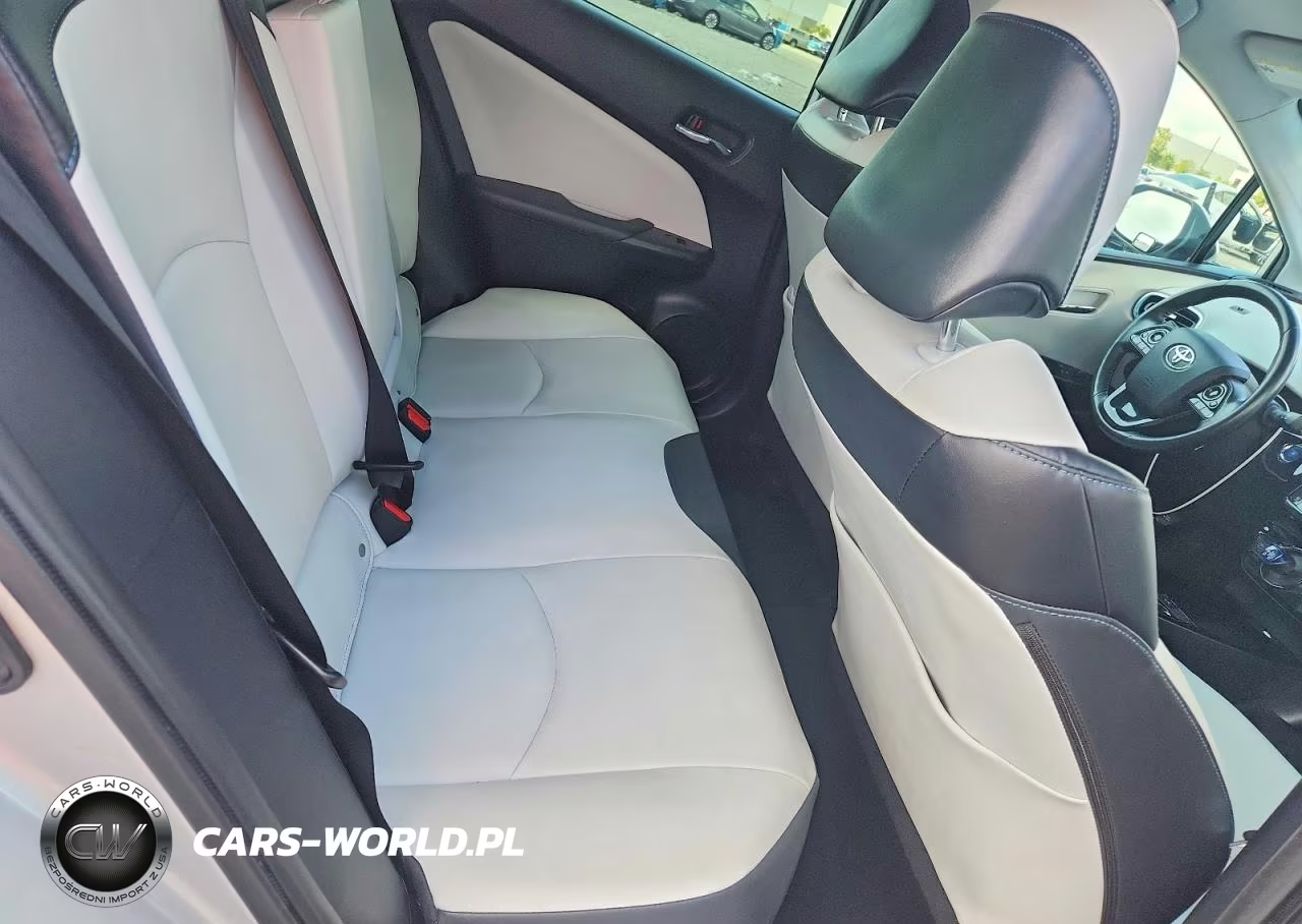 2022 Toyota Prius Xle VIN:JTDKAMFU8N3181717 - 10
