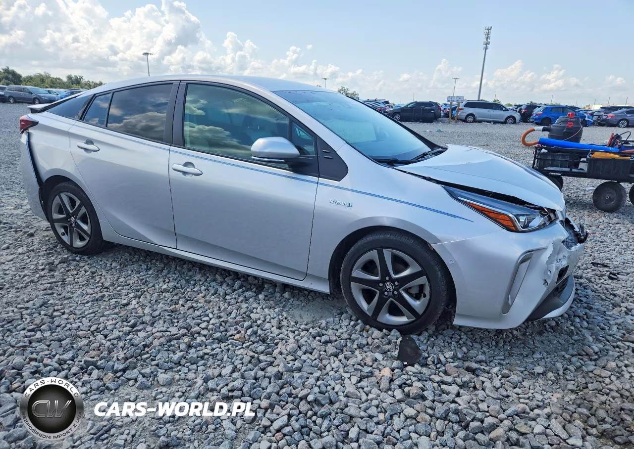 2022 Toyota Prius Xle VIN:JTDKAMFU8N3181717 - 4