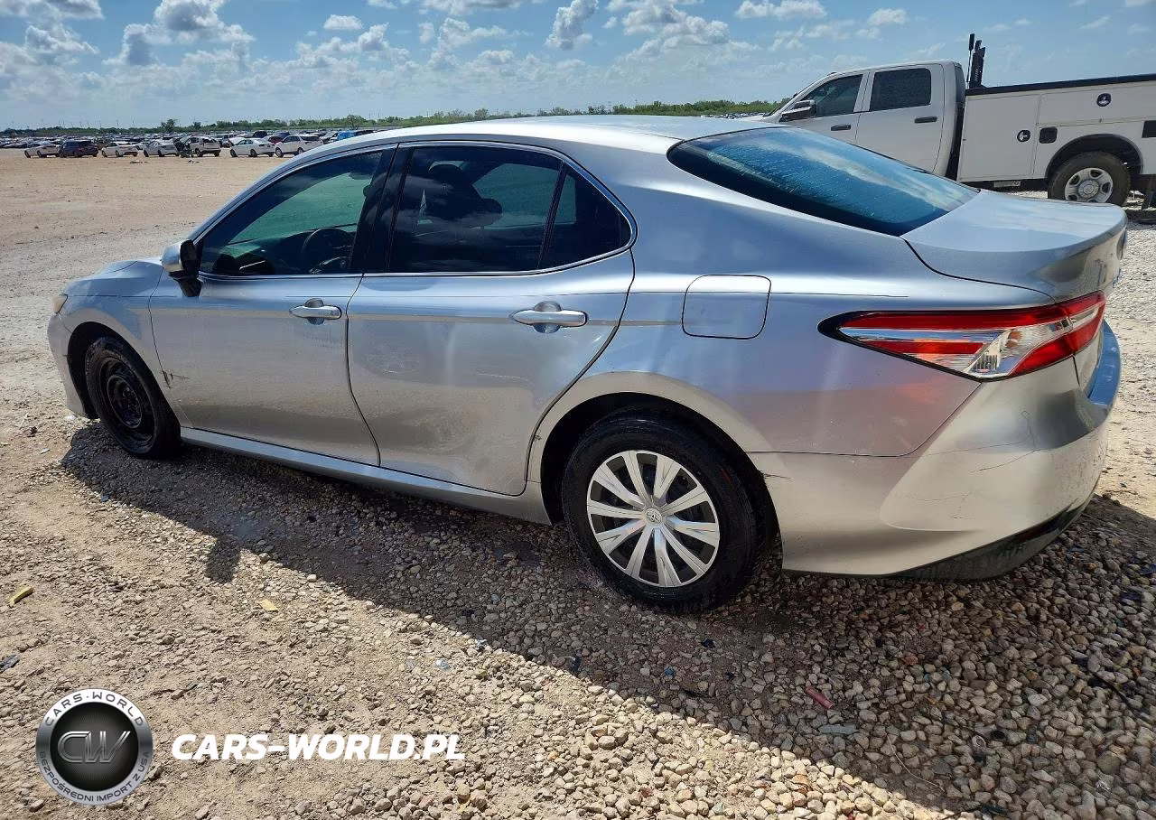 2018 Toyota Camry L VIN:4T1B11HK9JU089381 - 2
