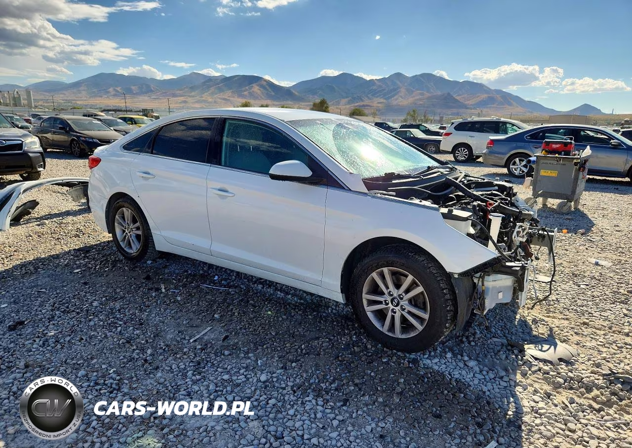 2015 Hyundai Sonata Se VIN:5NPE24AF9FH015893 - 4