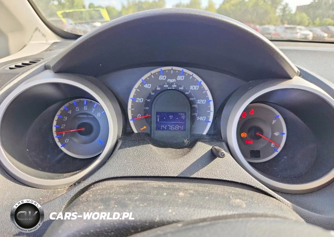 2010 Honda Fit Sport VIN:JHMGE8H40AC009866 - 9