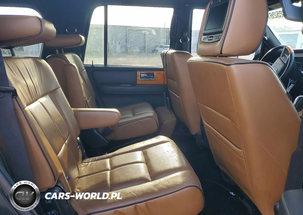 2014 Lincoln Navigator VIN:5LMJJ2J57EEL04646 - 10