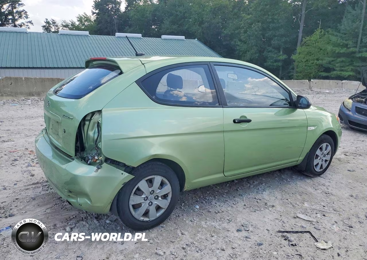 2008 Hyundai Accent Gs VIN:KMHCM36C28U099179 - 3