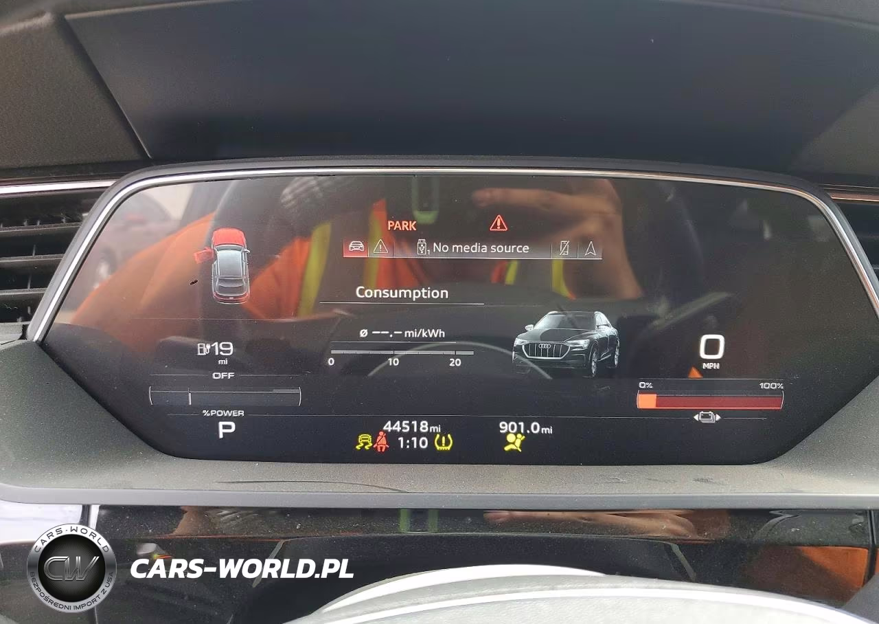2022 Audi E-Tron Sportback Premium Plus VIN:WA12AAGE2NB037229 - 9