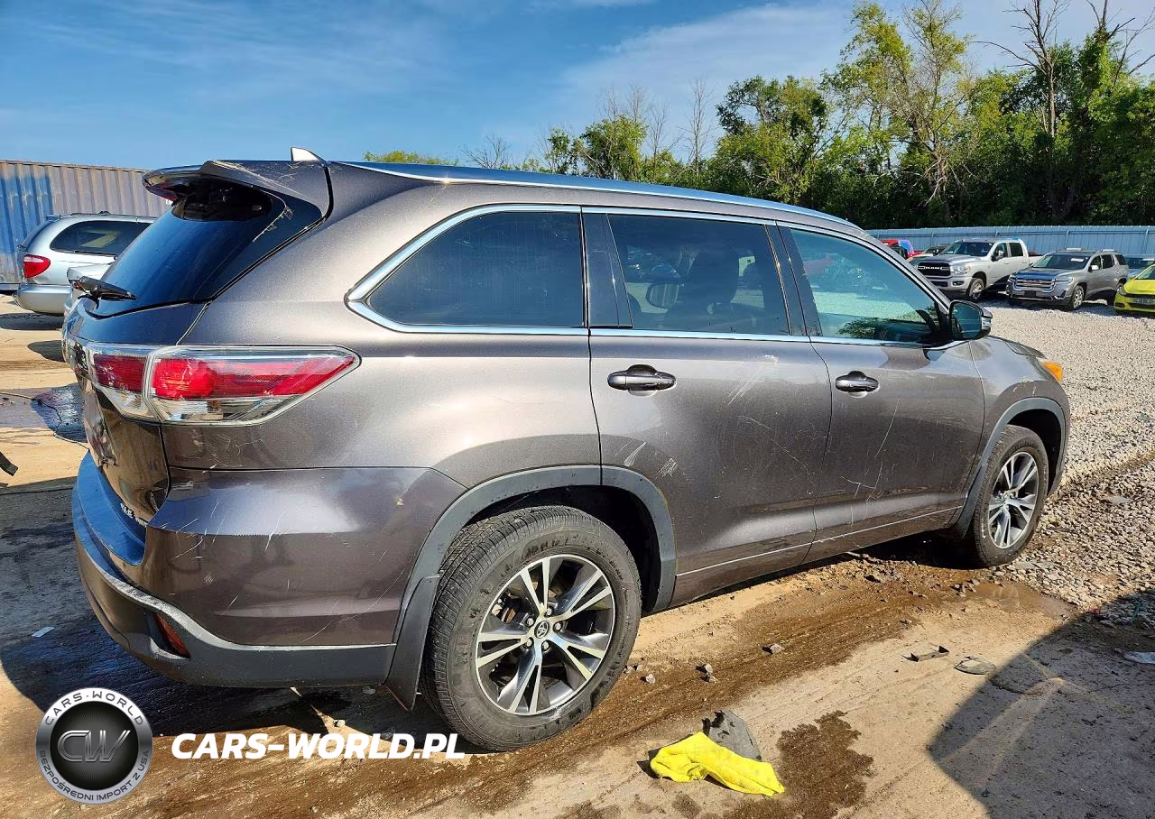 2016 Toyota Highlander Xle VIN:5TDJKRFH8GS297283 - 3
