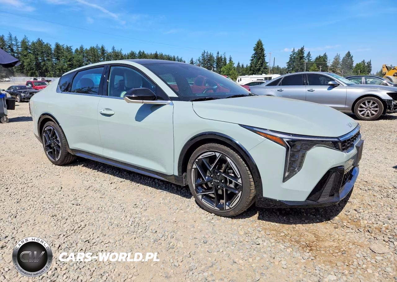 2025 Kia K4 Gt Line VIN:3KPFW4DE7SE132172 - 4