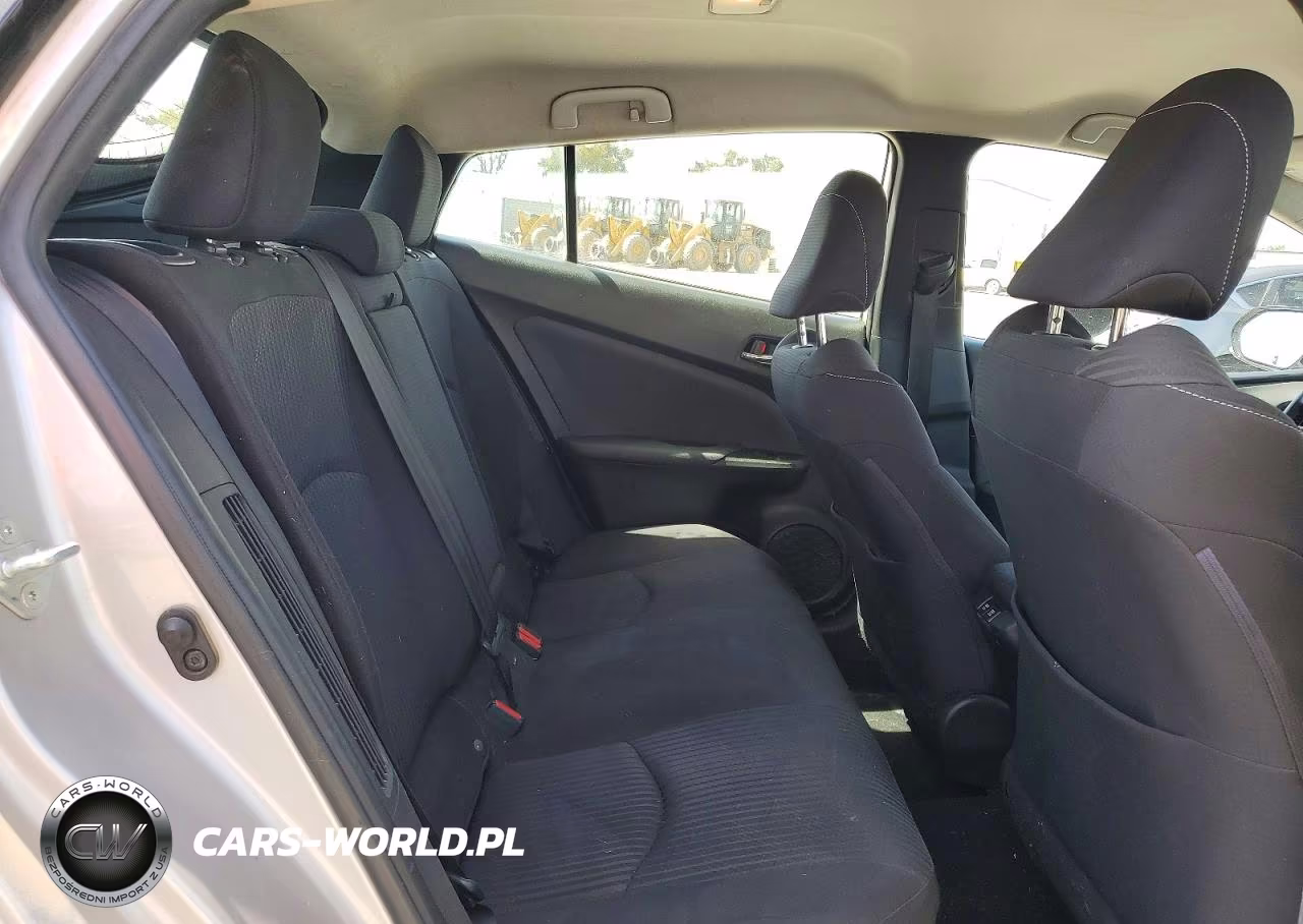 2020 Toyota Prius Prime Le VIN:JTDKARFP9L3147810 - 10