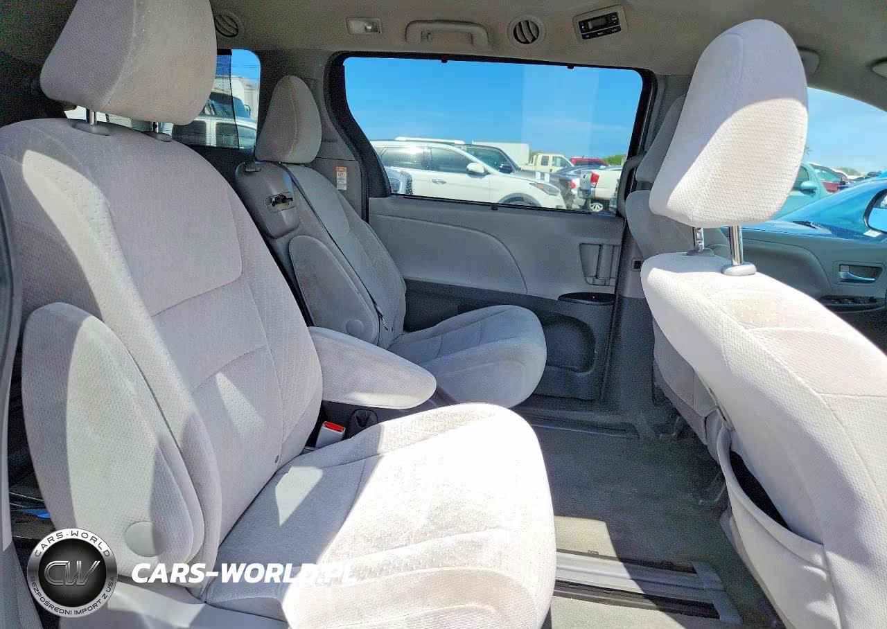 2015 Toyota Sienna Le VIN:5TDKK3DC2FS532140 - 11