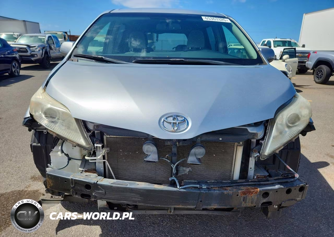 2015 Toyota Sienna Le VIN:5TDKK3DC2FS532140 - 5