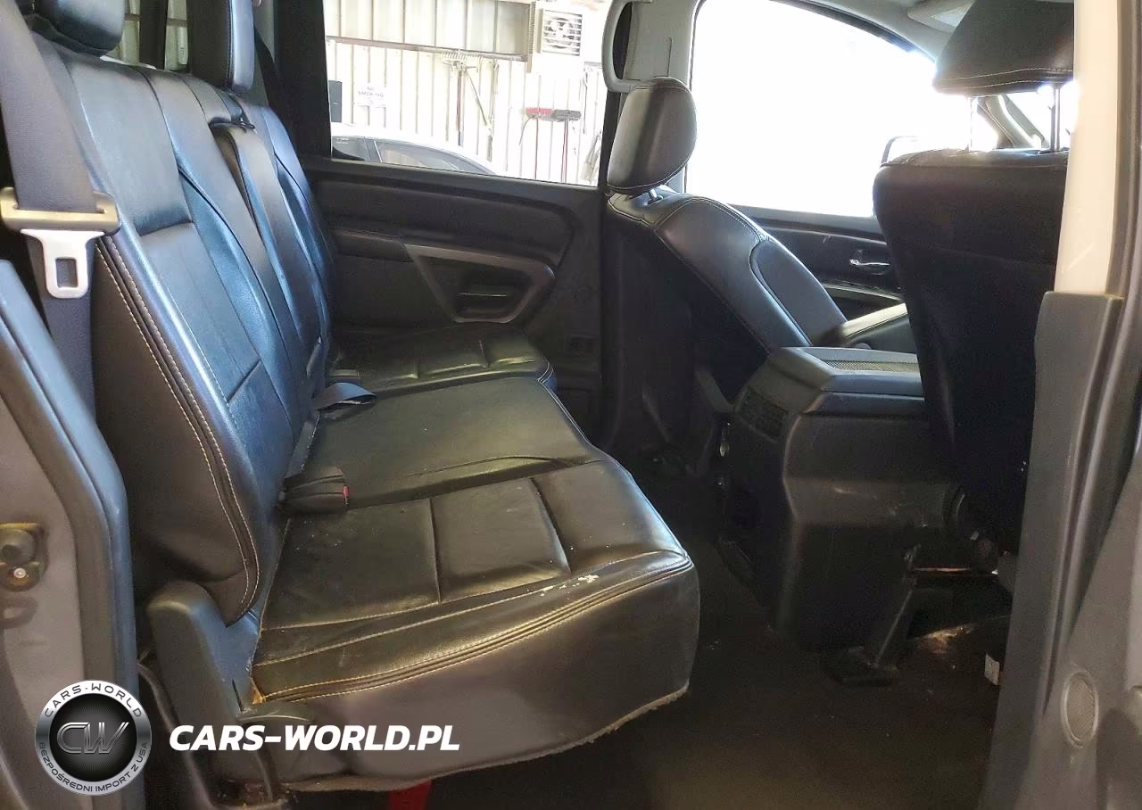 2015 Nissan Titan Pro-4X VIN:1N6BA0EC6FN510094 - 10