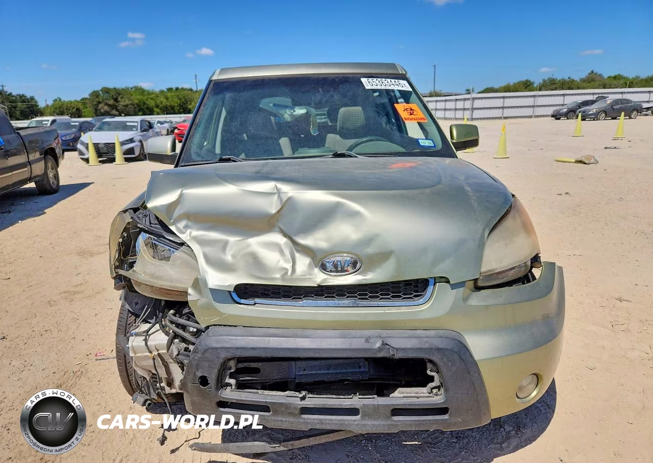2010 Kia Soul + VIN:KNDJT2A2XA7044264 - 5