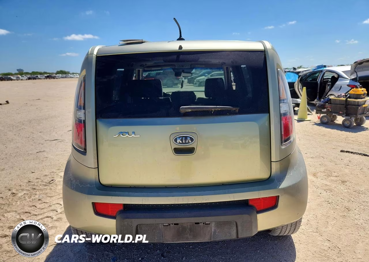 2010 Kia Soul + VIN:KNDJT2A2XA7044264 - 6